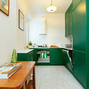  Apartament Bright And Elegant In The Area!